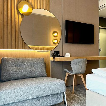 Hotel Arkas Prószków Buitenkant foto