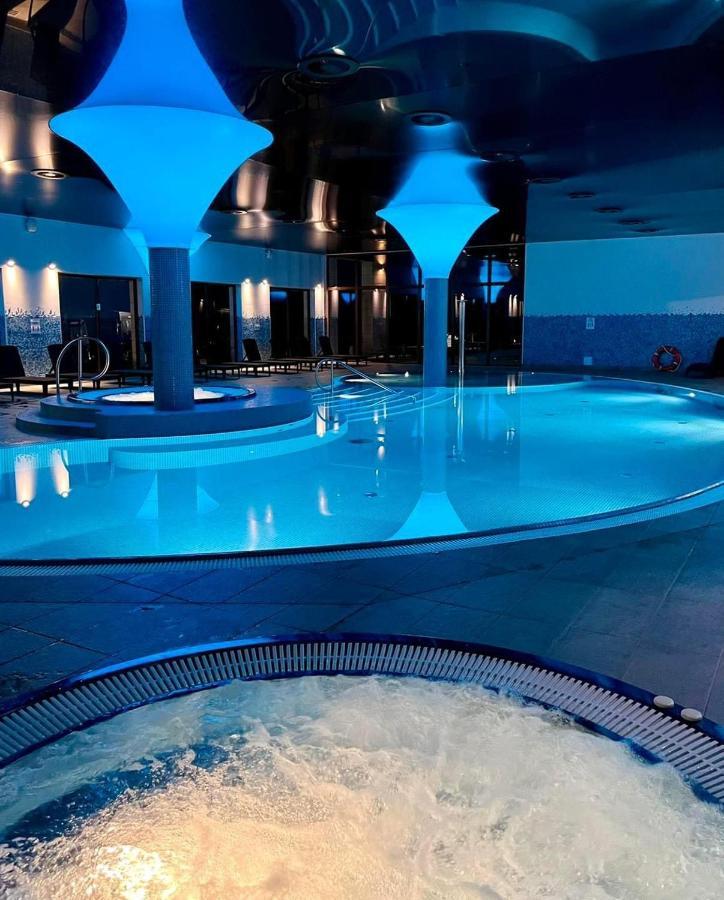 Hotel Arkas Prószków Buitenkant foto