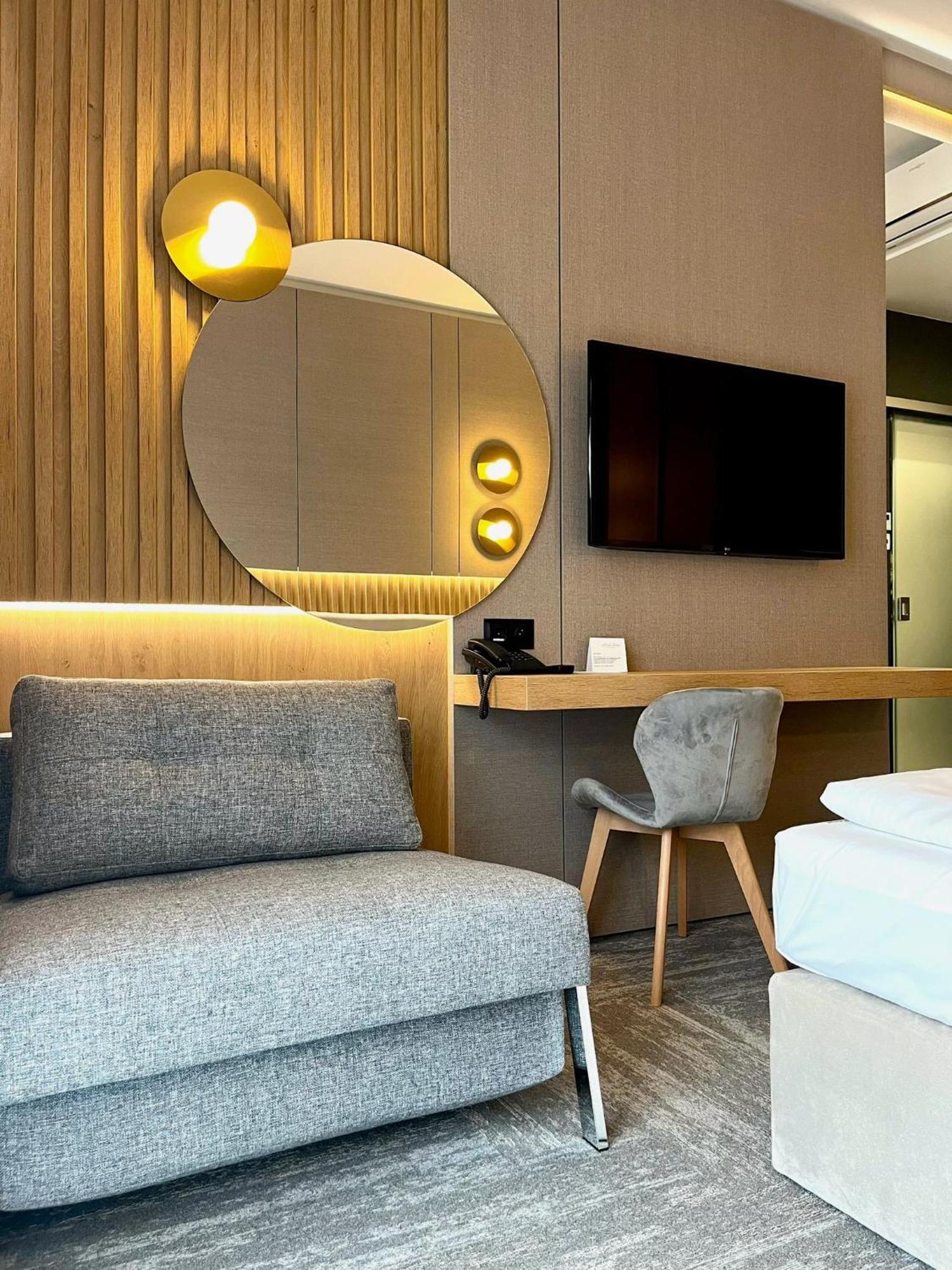 Hotel Arkas Prószków Buitenkant foto