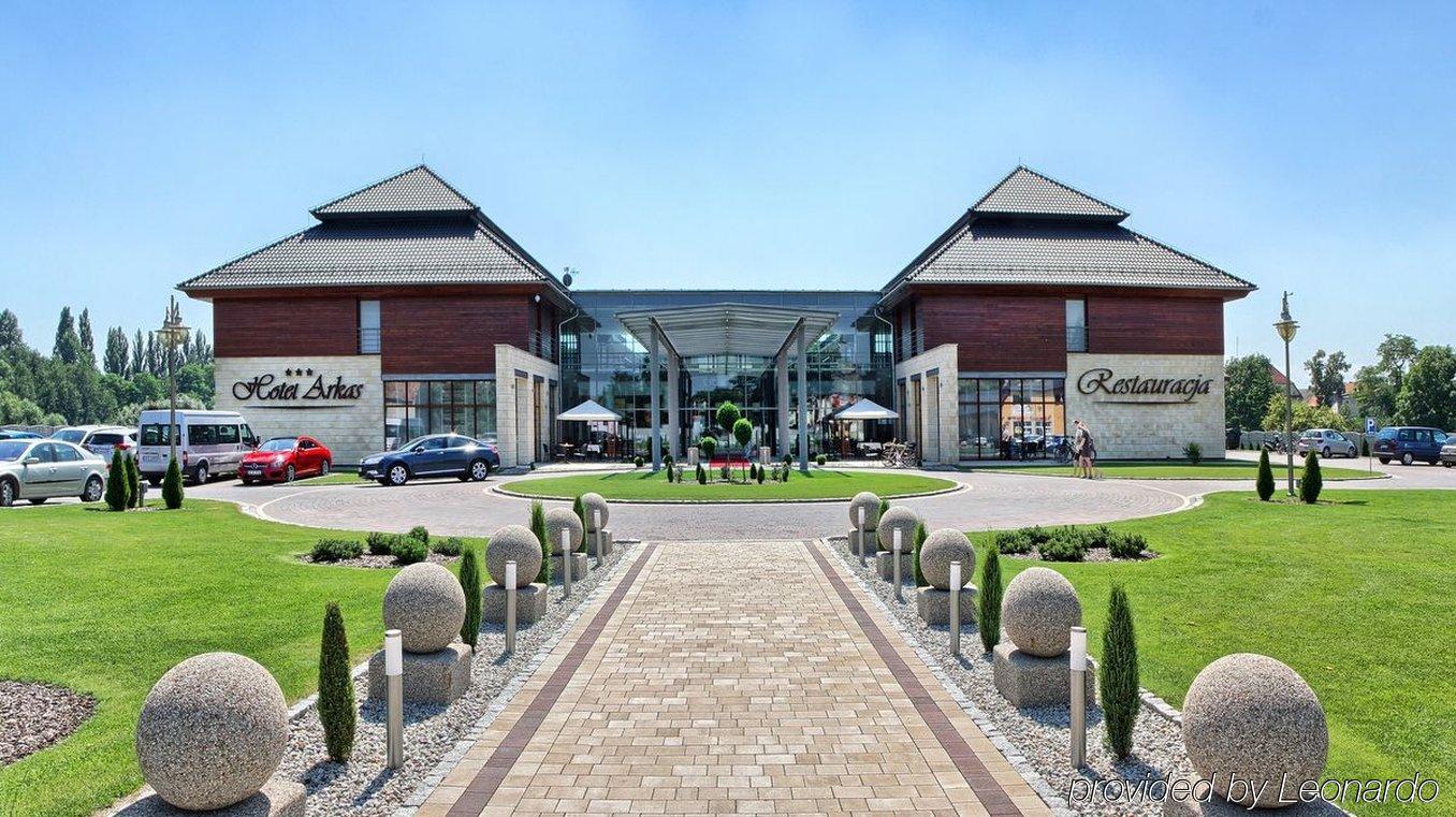 Hotel Arkas Prószków Buitenkant foto