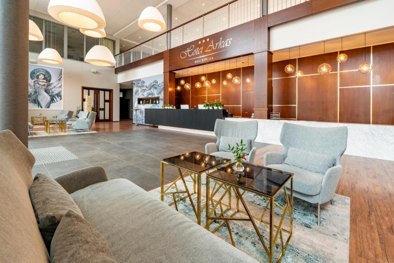 Hotel Arkas Prószków Buitenkant foto